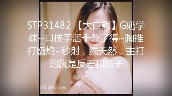 15万粉丝小网红【小紫】大哥刷跑车定制，无滤镜看着很纯，大学生的小屄真干净，很美很真实 (4)