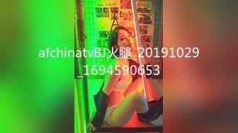 onlyfans 欧美人妻媚黑婊【besthottwife】让绿帽丈夫舔黑鸡巴 几根黑屌轮流干【118v】 (94)