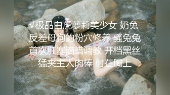 贵在真实，女人坑女人，游泳馆女士换衣间内部曝光，各种小姐姐一丝不挂春光无限，微胖美女的女仆式泳衣不错哦 (3)