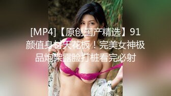 经典黑白配激情5P，两个大老黑玩弄极品大长腿女模，小哥想后入个太矮骑黑哥脖子上超带劲，黑人大鸡巴好粗暴